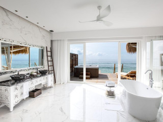 Emerald Maldives Resort & Spa-Deluxe All Inclusive