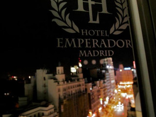 Emperador Hotel