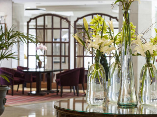 Emperador Hotel