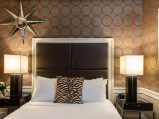Empire Hotel