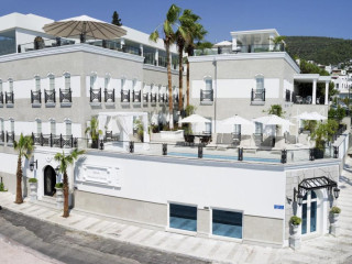 ENA BOUTIQUE HOTEL