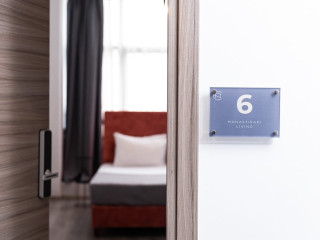 ENATTICA MONASTIRAKI LIVING