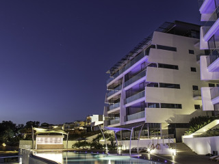 English Point Marina Hotel