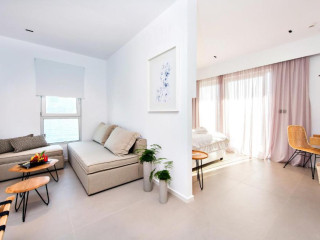 Enorme Ammos Beach Hotel