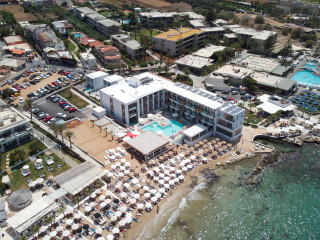 Enorme Ammos Beach Resort