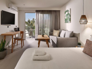 Enorme Santanna Island