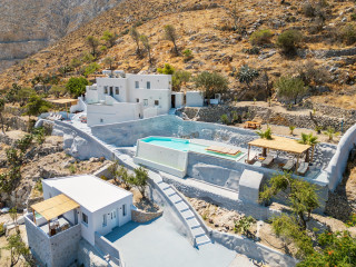 Eolithos Suites