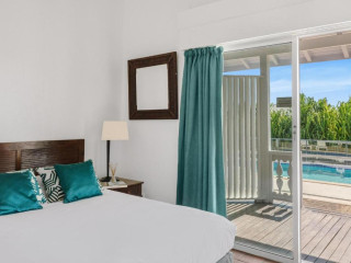 Sunset Villas, Luxury Penthouse