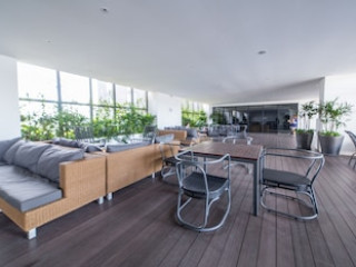 ESTABLISHEMENT BY SLEEPY BEAR