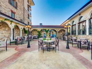 Esteban VIP Residence Club