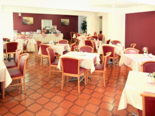 KNOSSOS BEACH BUNGALOWS & SUITES