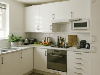 EUROPA HOUSE APARTMENTS