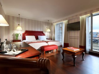 EUROSTARS MONTGOMERY