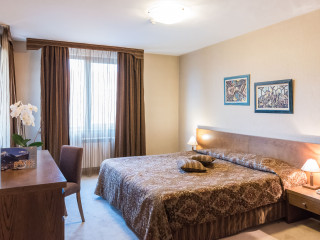 EVELINA PALACE HOTEL