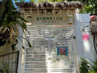 Everrich Boutique Resort