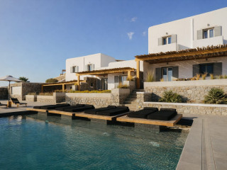 Evi Suites & Villas