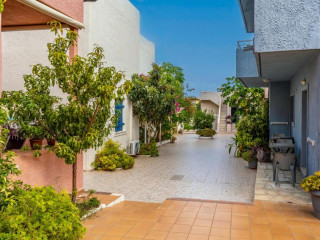 Evina Rooms & Suites