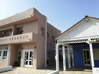 Evina Rooms & Suites