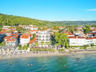 Evlogia Hotel Seafront & Annex by Greek Pride