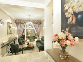 Excelsior Boutique Hotel