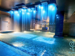 EXPRESSIONZ PROFESSIONAL SUITES