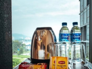 EXPRESSIONZ PROFESSIONAL SUITES BY MYKEY GLOBAL