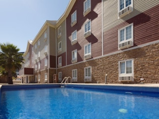 EXTENDED SUITES CANCUN CUMBRES