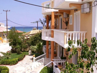 PLANOS BEACH HOTEL