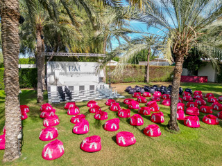 BM Beach Hotel