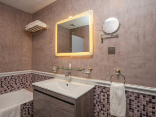 Ezdan Hotel West Bay