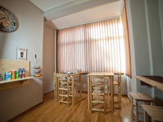 FACTORY DESIGN B&B