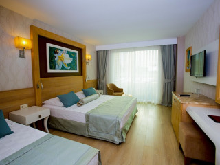 HOLIDAY WORLD RESORT