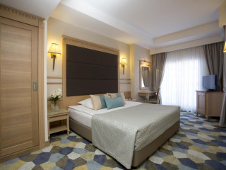 FAME RESIDENCE LARA & SPA 