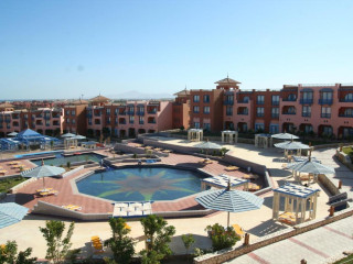 FARAANA REEF RESORT