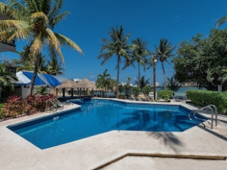 FARANDA IMPERIAL LAGUNA CANCUN