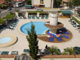 FAROS PREMIUM BEACH ADULT ONLY 16+