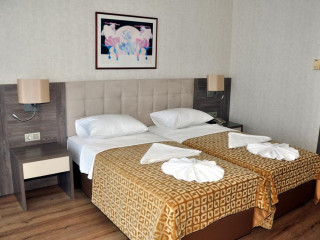 FAUSTINA HOTEL