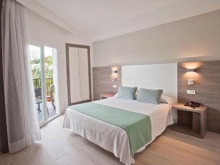 Fergus Bermudas, Palmanova, Mallorca, España