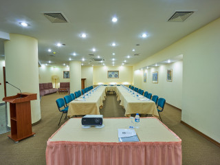 Feronya Hotel