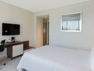 FIESTA INN EXPRESS CANCUN CUMBRES