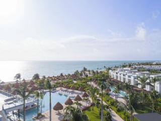 FINEST PLAYA MUJERES BY EXCELLENCE GROUP