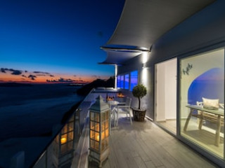 FIRA DEEP BLUE SUITE