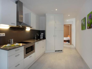 Fisa Rentals les Corts Apartments