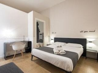 Five Boutique Rooms