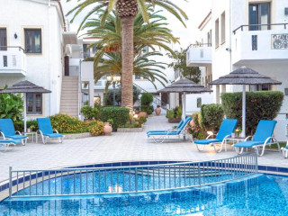 Flamingos Hotel Apartments