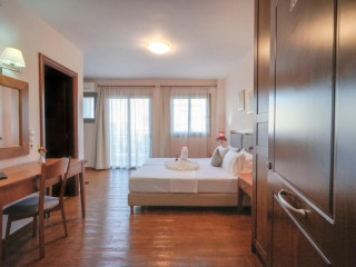 Flamingos Hotel Apartments