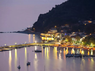 Flisvos Beachfront Apartments Skopelos