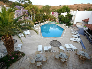 FLORA CLUB HOTEL