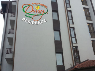 Flora Residence AH_Daisy_Violet_May Lily