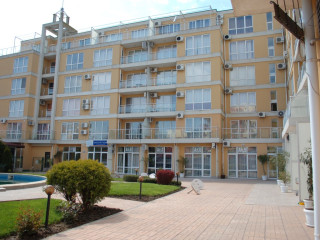 Flores Park Aparthotel